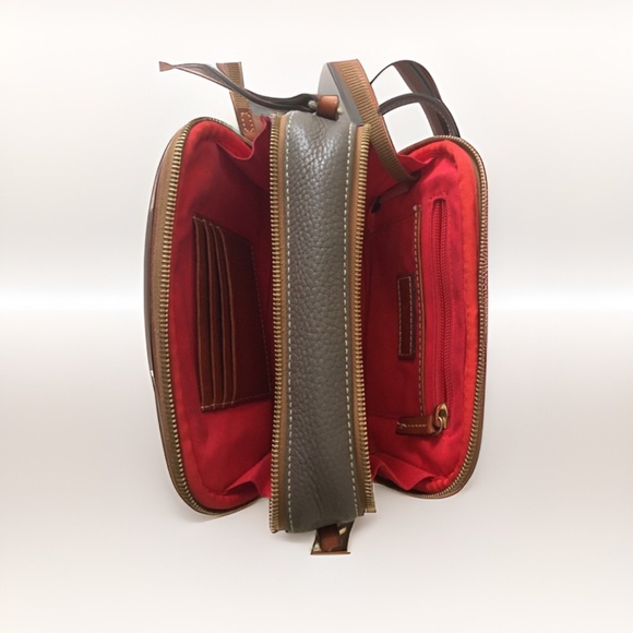 Dooney & Bourke Camera Crossbody Compact Taupe Bag - Picture 7 of 7